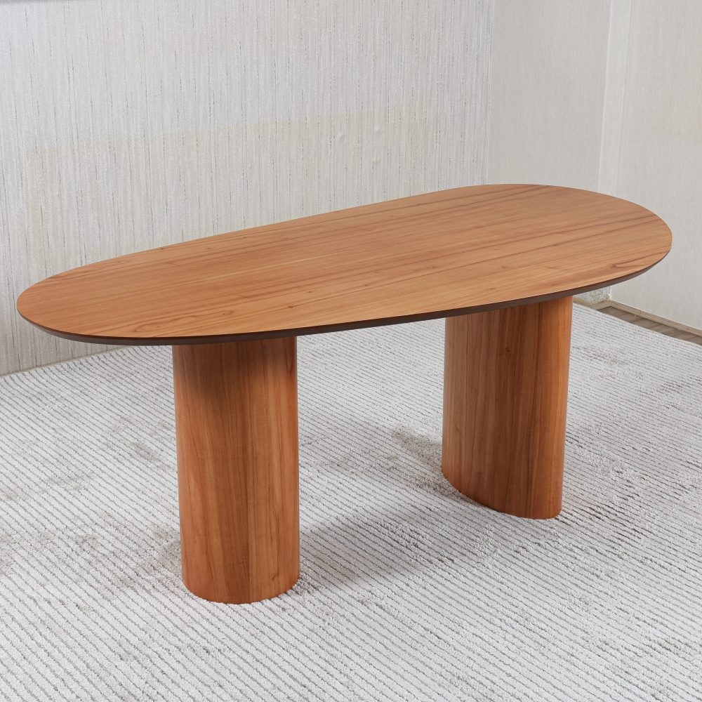 MESA ORGANICA JUPARANA 1,80 X 0,90 CASTANHO