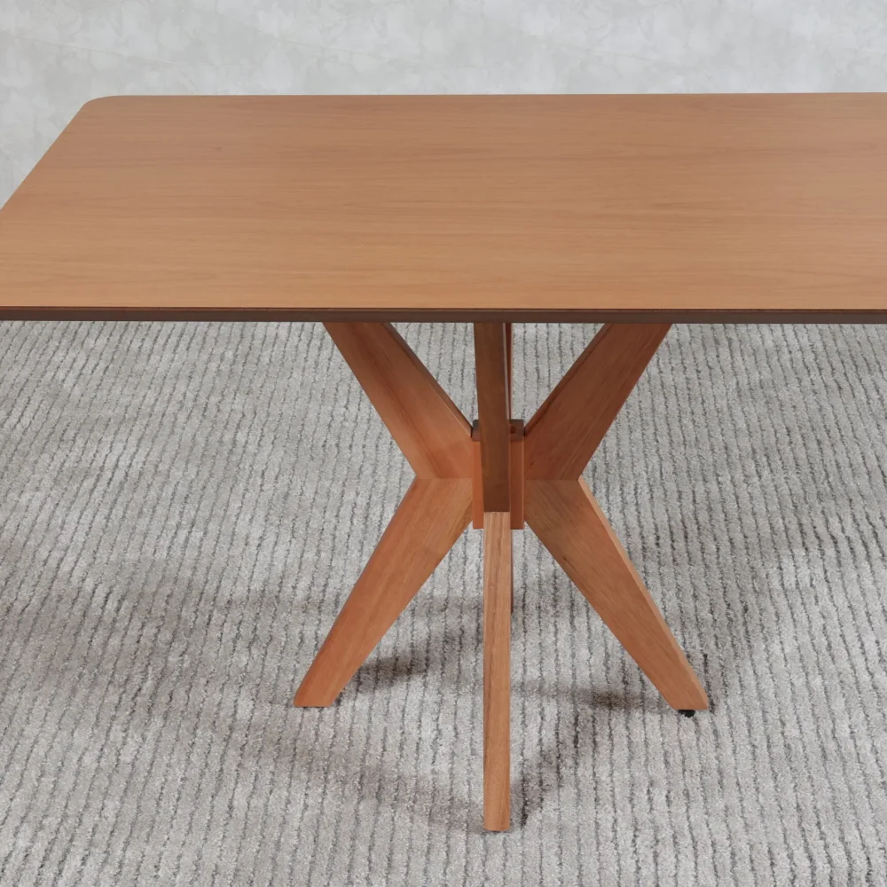 Mesa de Jantar Turim 1,16 x 80 Cumaru / Castanho